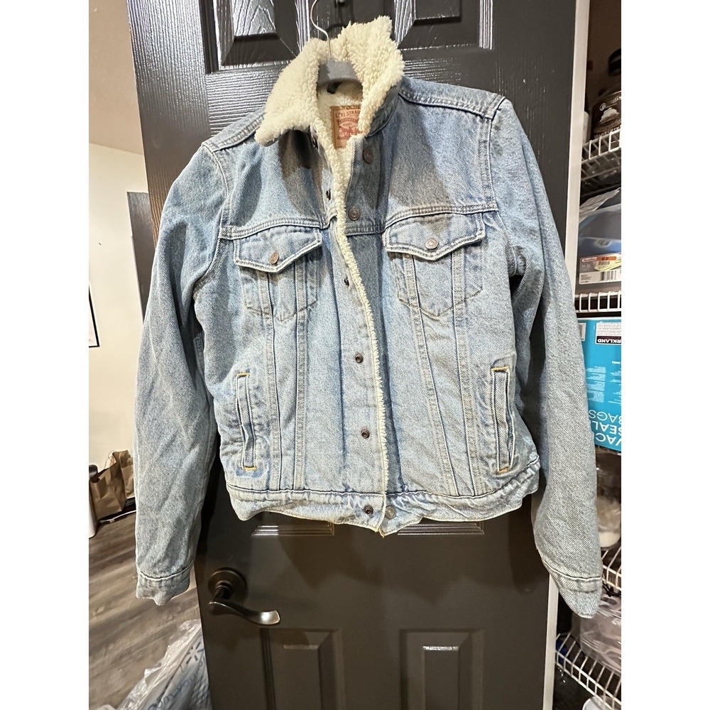 Levis Sherpa Lined Denim Jacket Womens Medium Blue Trucker Coat Vintage  CW-1021